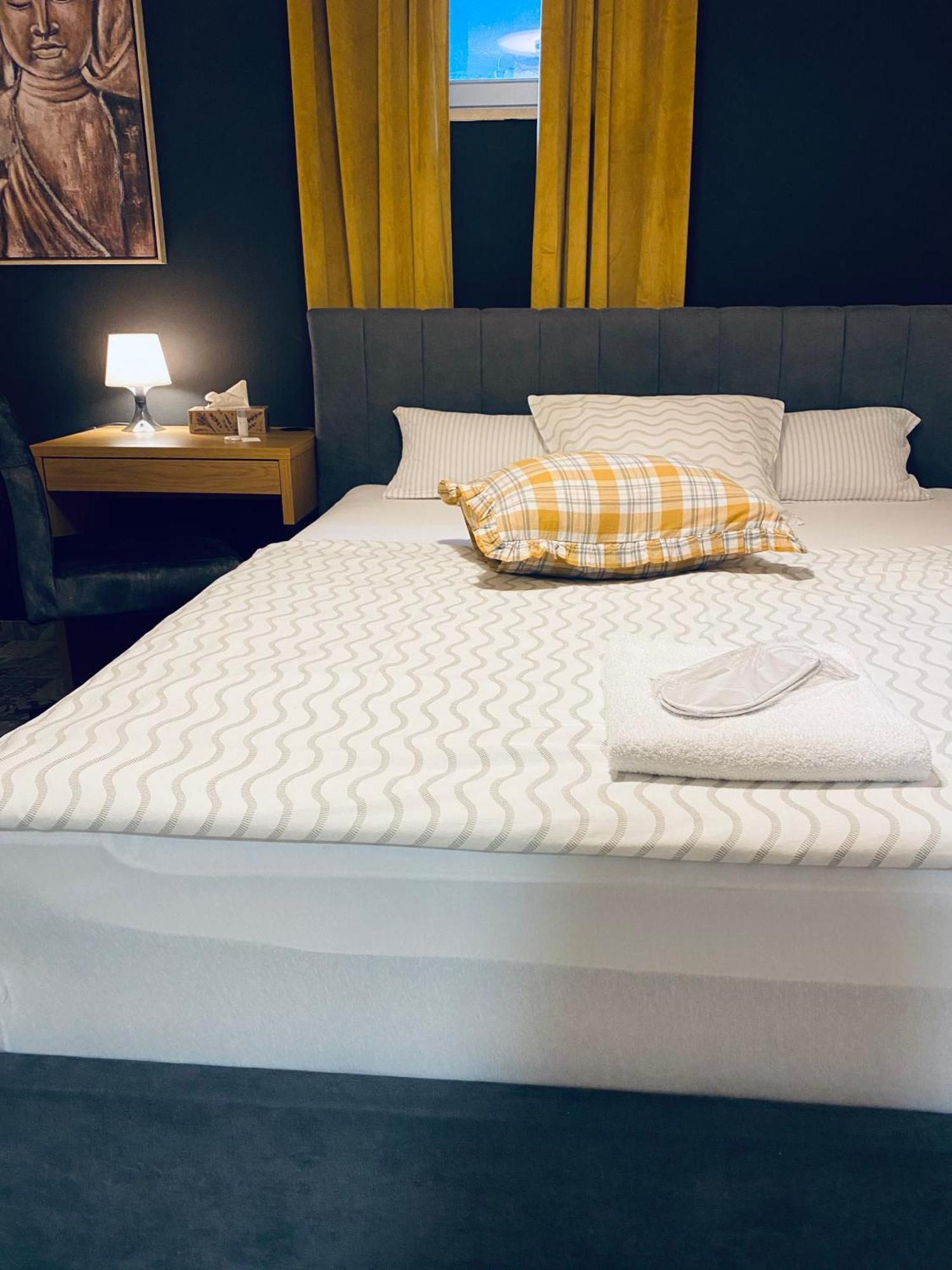 צרקליה נה גורניסקם Rooms & Apartment Zala Airport Shuttle Option מראה חיצוני תמונה